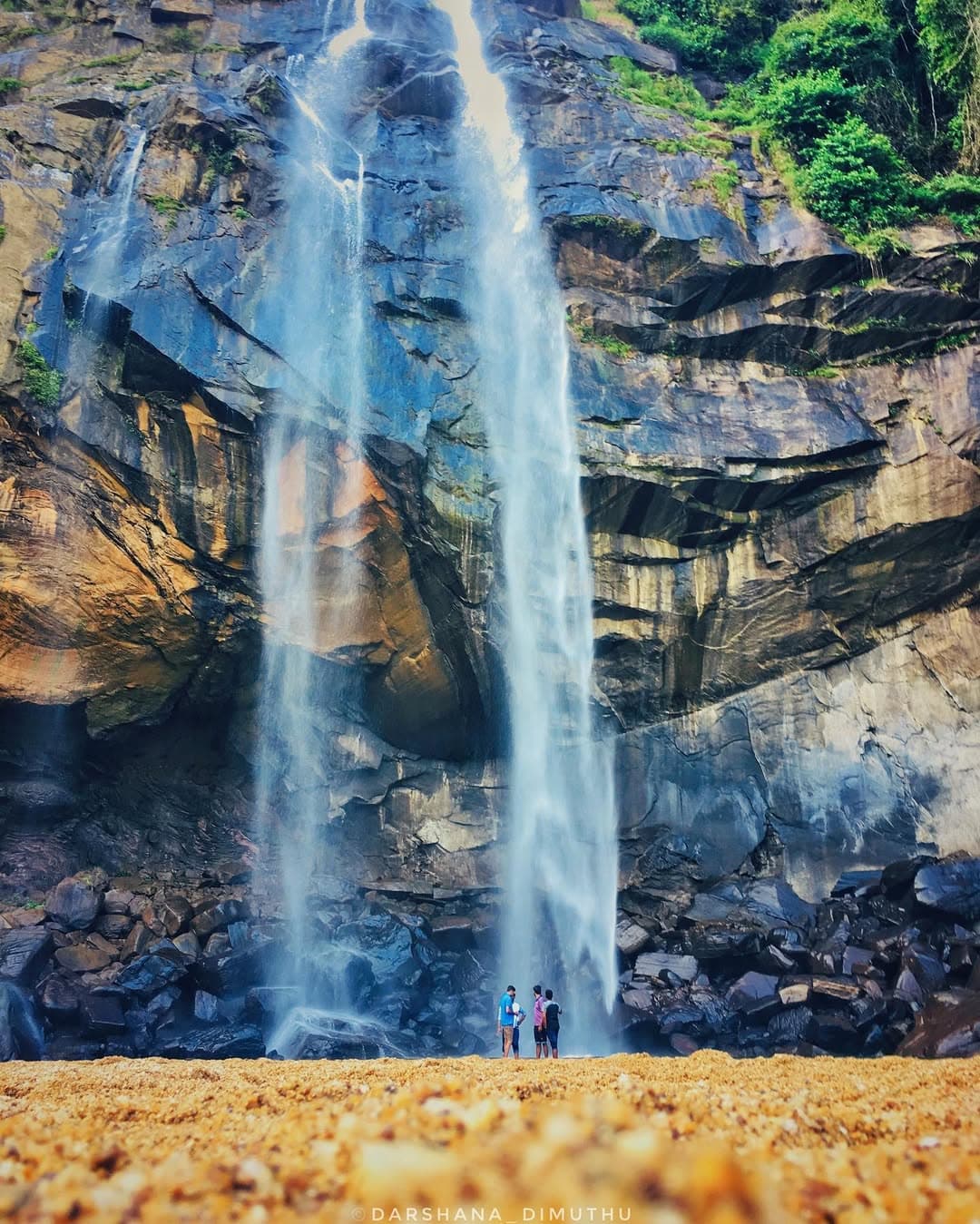 Aberdeen Waterfall – A Hidden Gem in Ginigathhena